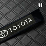 TOYOTA BLACK KEYCHAIN WITH METAL KEY RING
