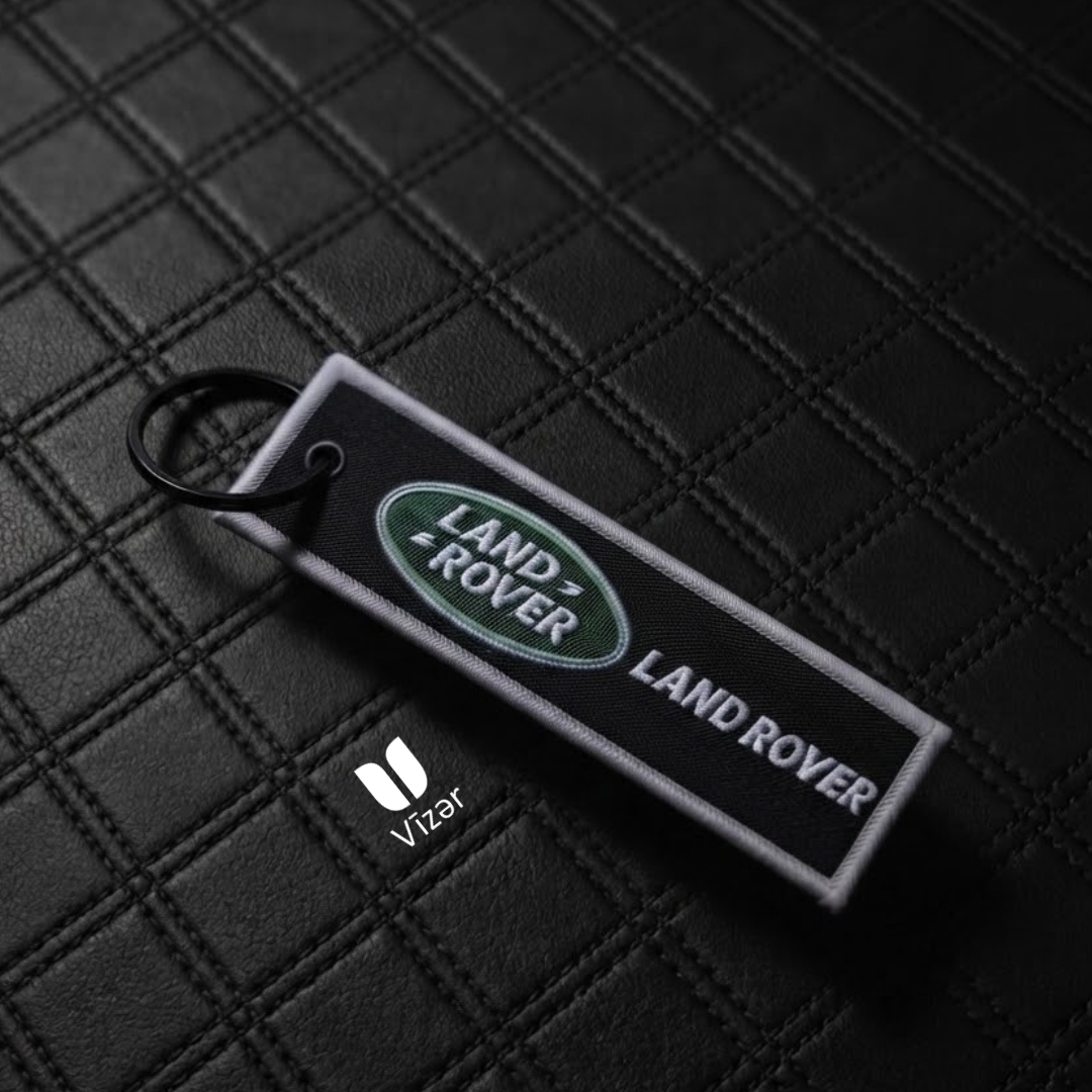 LAND DROVER BLACK KEYCHAIN WITH METAL KEY RING