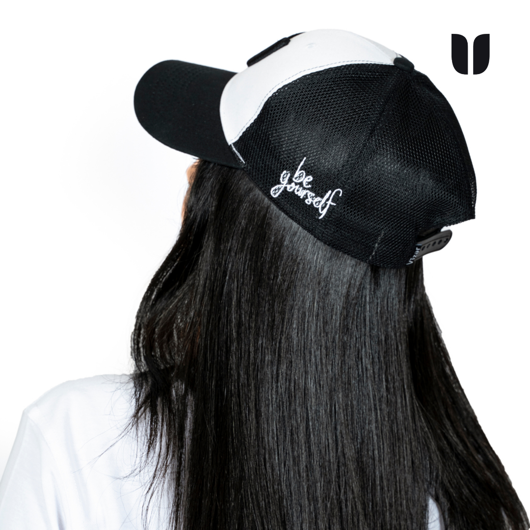 Vizer cap White & Black