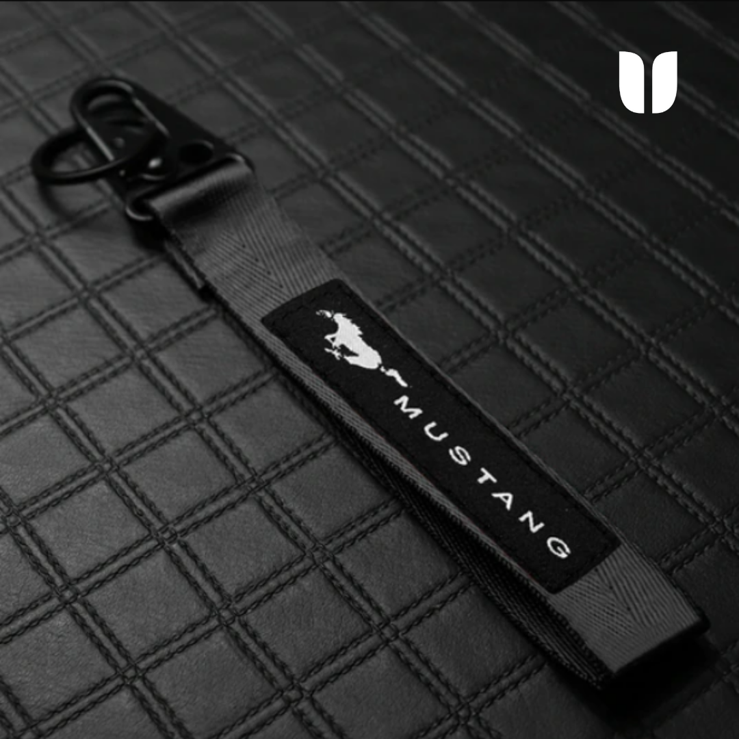 MUSTANG Black KEYCHAIN WITH METAL KEY RING