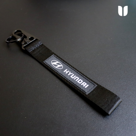 HYUNDAI BLACK KEYCHAIN WITH METAL KEY RING